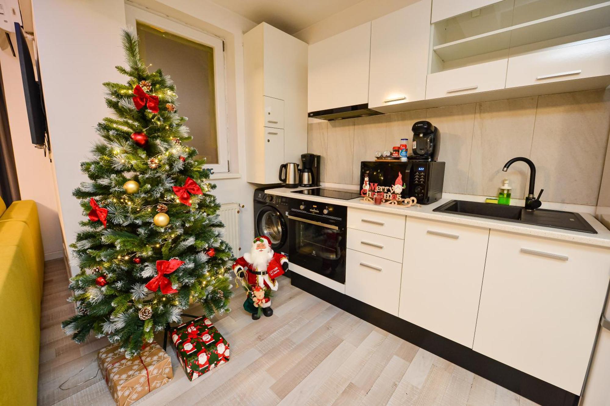 Ben Yehuda - Shabbat Friendly Apartments Bucureşti Ngoại thất bức ảnh