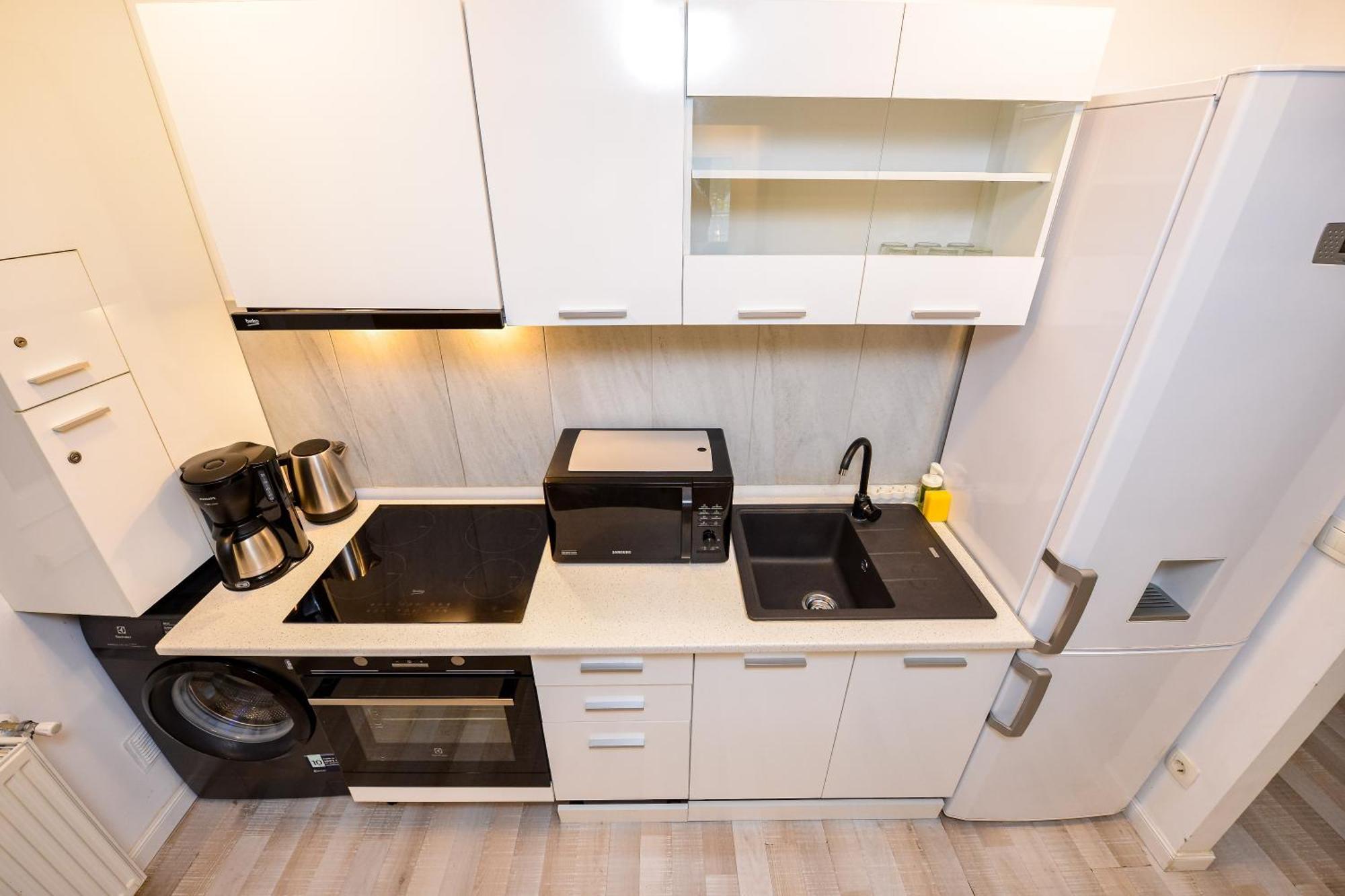 Ben Yehuda - Shabbat Friendly Apartments Bucureşti Ngoại thất bức ảnh