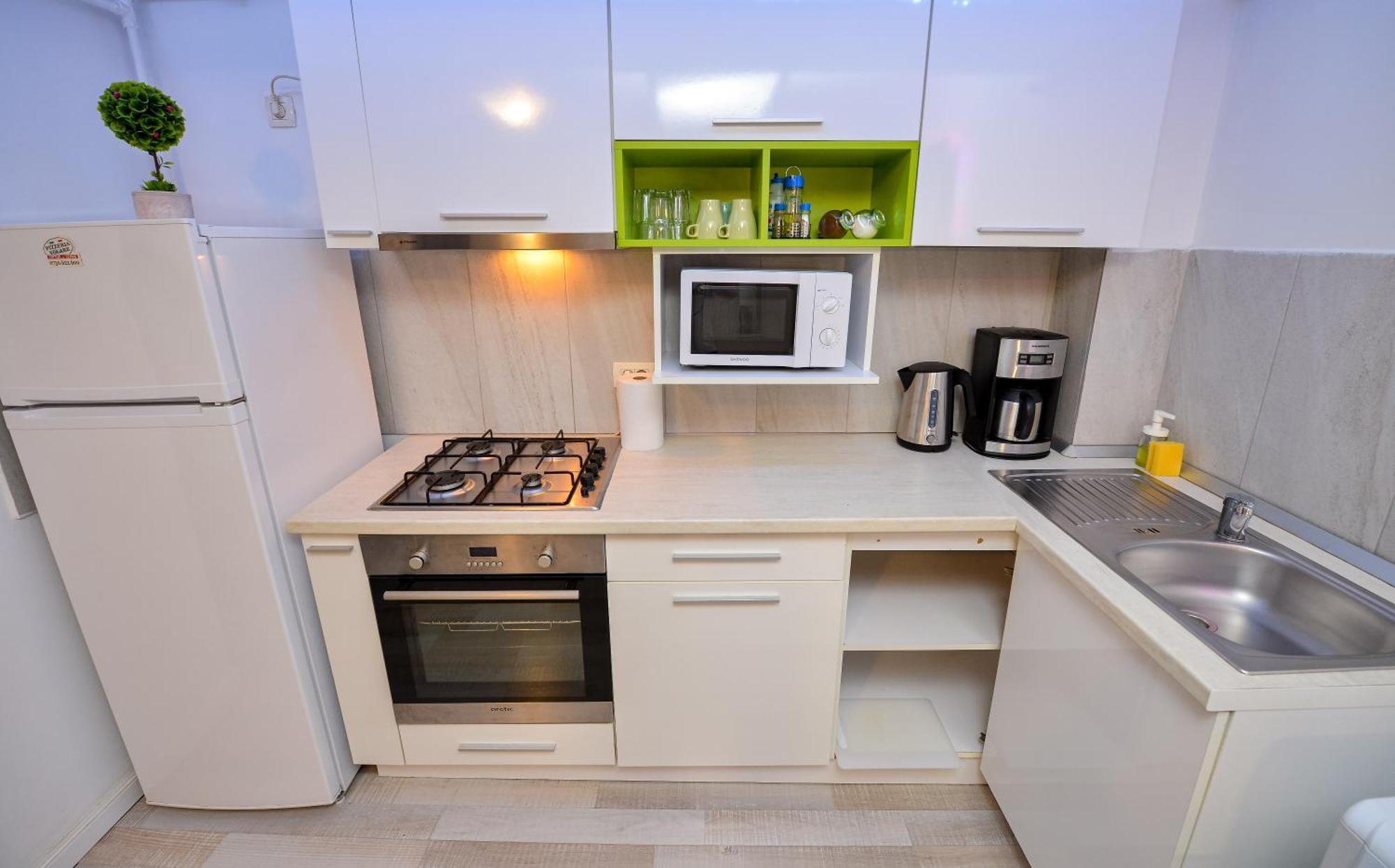 Ben Yehuda - Shabbat Friendly Apartments Bucureşti Ngoại thất bức ảnh